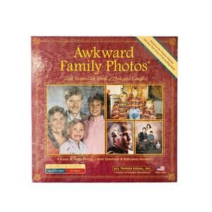 Awkward Family Photos Board Game Some Pictures are Worth 1000 Laughs NIB